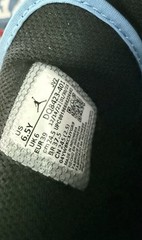 Jordan Air Jordan 1 Mid Blue/Black Grade School Sneakers. Size 6.5Y DQ8423-401