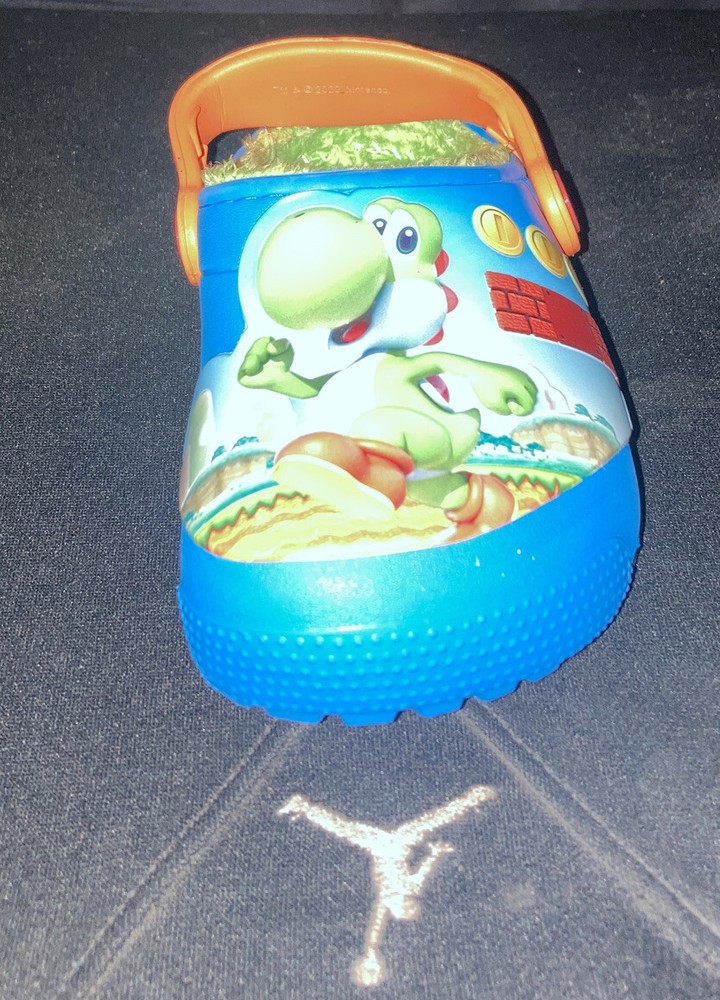 CROCS Kid’s Super Mario Yoshi Lined Clogs – Child size 8 LEFT CROC ONLY