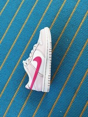 Size 3.5 (PS) – Nike Dunk Low Triple Pink