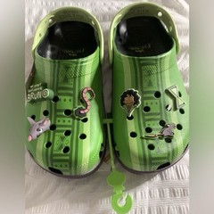 Crocs Unisex Kids Disney Encanto Bruno Classic Clog Green/Purple Size J6