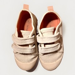 Cat & Jack Unisex Kids Sneakers Ivory Canvas Hook & Loop Adjustable Strap 9