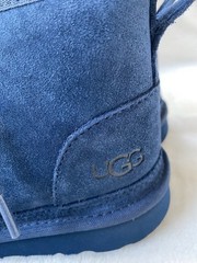 NWD UGG Neumel II Boot Dark Ocean Blue Big Kids US 2 / UK 1 / EUR 33.5