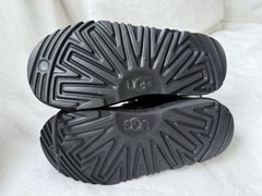 NEW UGG Neumel II Boot Black Leather Big Kids US3/UK2/EU35 (1136847K)