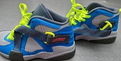 Nike Air Raid Mid Light Magnet Grey Blue Basketball Shoes GS Sz 6