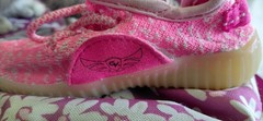 Children’s Size 10 Light Up Shoes – Hot Pink – Rechargeable Via USB