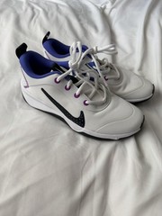 Nike Omni Multi-Court Low White/ Dark Obsidian, Sz 6 Youth, DM9027-104