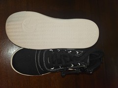 BILLY High Top Sneaker’s Big Kid’s 12M Short Wrap Black White Zip Shoe