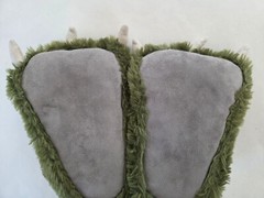 GUC Little Kid’s Size Small LAZY ONE Green Animal Dinosaur Monster Slippers