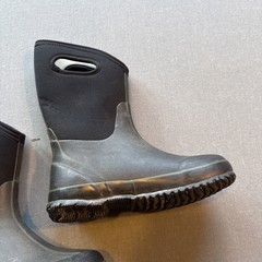Bogs Classic High Handle Boots Youth 5 Winter Chore Rain Mud 52065 001 Black