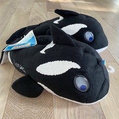 FishFLOPS Orca Whale Slippers Black White Slippers Youth Kids Sz Medium 2/3 New