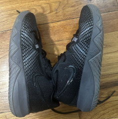 Nike Kyrie Irving Flytrap Youth 5Y Black Grey Basketball Low Top Shoe AA1154-011