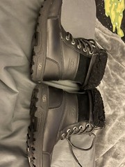 UGG Butte II CWR Leather black Kids Warm Waterproof Boots Size 12