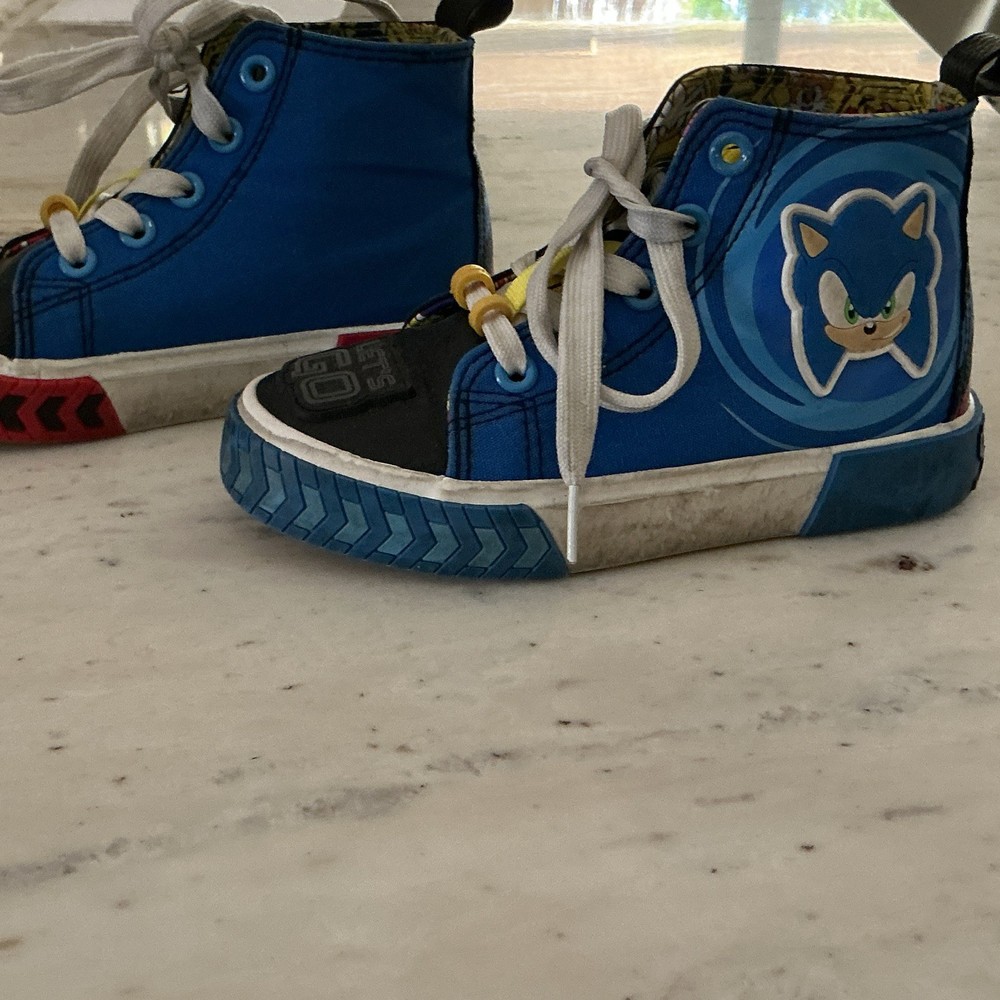 SEGA Sonic the Hedgehog Sonic & Shadow Kids US 11 High-Top Sneakers