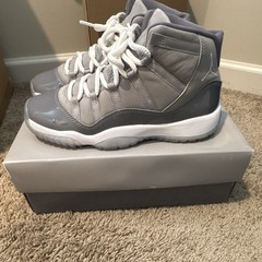 Jordan Air Jordan 11 Retro GS Gray/White High Top Leather Sneaker 7Y 378038-005