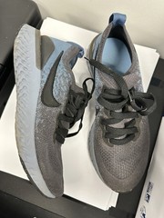 Nike Epic React Flyknit 2 sneakers Thunder Grey/Ocean Fog“ US Sz 5Y Youth 23.5CM