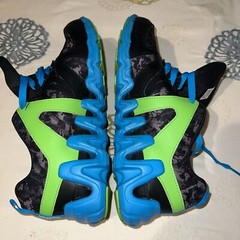Sneakers Reebok Zig Techs Worn Once! Size 7 Youth No Longer Made! Clean Clean!