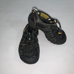 KEEN Newport H2 Sandals Kids 13 Black Fisherman Toe Bumper Bungee Water Hiking