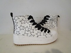 Art Class Kids Blakely High-Top Side Zip Fashion School Sneaker White Stars Sz 1
