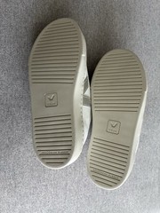 VEJA Kids White Silver Leather Hook & Loop Sneakers US 1 EU 32 Unisex