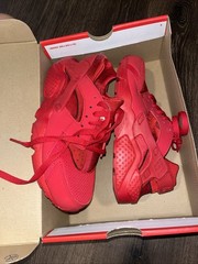 Size 5.5 (GS) – Nike Huarache Run Low Triple Red