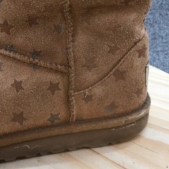 UGG Winter Boots Youth 4Y Brown Classic Short II Stars Mid Sheepskin Faux Suede