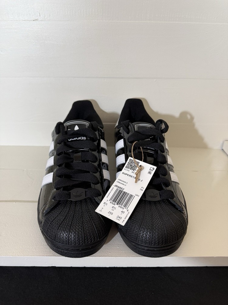 Adidas Superstar II/Black-White Patent (JR9882)/Sz: 7Y-8.5W/(NWOB)