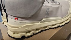 On Cloud 3.5Y Cloudhero Mid Waterproof Running shoes New in box