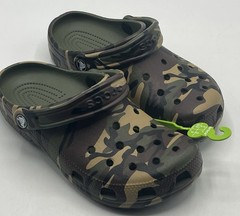 Crocs Camo Camouflage Print Classic Clog Shoes Junior Youth Size 4 (J4) – New!