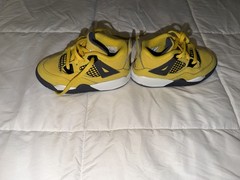 Jordan 4 Retro Lightning
