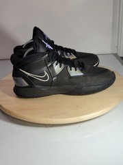 Nike Kyrie Infinity Mid Black Metallic Silver Size 7Y