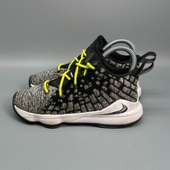 Nike LeBron 17 Athletic Running Sneakers Kids 12 Black White Lace Up Mid Shoes