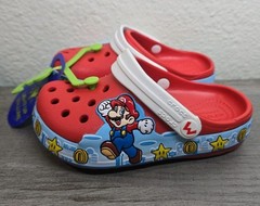 New Limited edition Super Mario Light-Up Crocs Kids Size c9