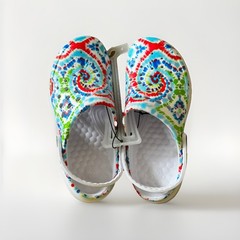 Joybees Kids Active Clogs, Washed White Tie Dye, Size J4 – NWT