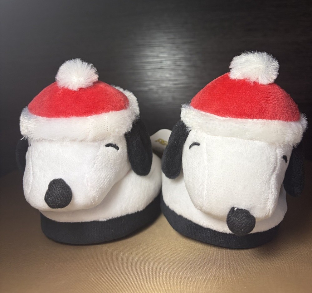 Peanuts Snoopy Christmas Unisex Toddler 3D Scuff Slippers Size 7/8 NEW