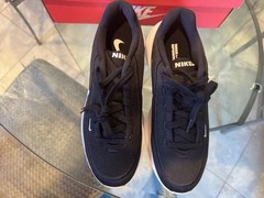 nike uplift sc black white 7Y