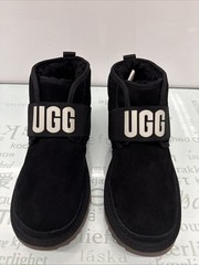 Ugg S/N 1110703K Classic Neumel II Black Youth Kids Size 6(38), Preowned.