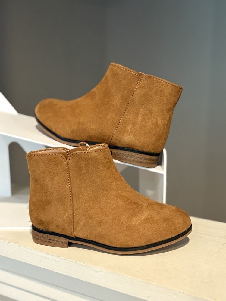 Cat & Jack Penelope Faux Suede Bootie Camel Unisex Kids Size 9 Flexible Outsole