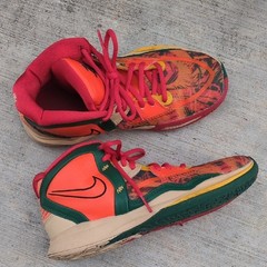 Nike Kyrie Infinity 1 World Orange Basketball Sneakers Youth Size 5