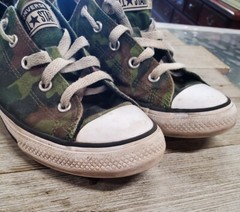 Juniors Converse All Star Camouflage Sneakers Size 3