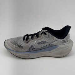 Nike Pegasus 41 Running Shoe Sneakers Gray Youth size US 3.5 Air Zoom