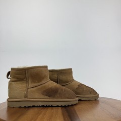Big Kids Ugg Classic Mini II Chestnut Shearling Lined Comfort Boots Size 2 Y GUC