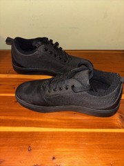 Heelys USA YTH 6 Black Pro 20 Canvas Low Profile Wheeled Sneakers
