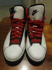 Nike Blazer Mid Black Red White Gray 318705-103 Shoes Size 4.5Y 2008