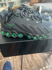 Size 4.5 (GS) – Nike Air Max DNB