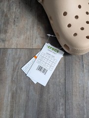 NEW in BOX Crocs Classic Clogs K In Shitake Beige Tan Big Kid’s Size j4 NIB 4