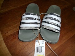 Adidas Adilette shower K Slide Sandal gray/white/camo Unisex Kids NWT