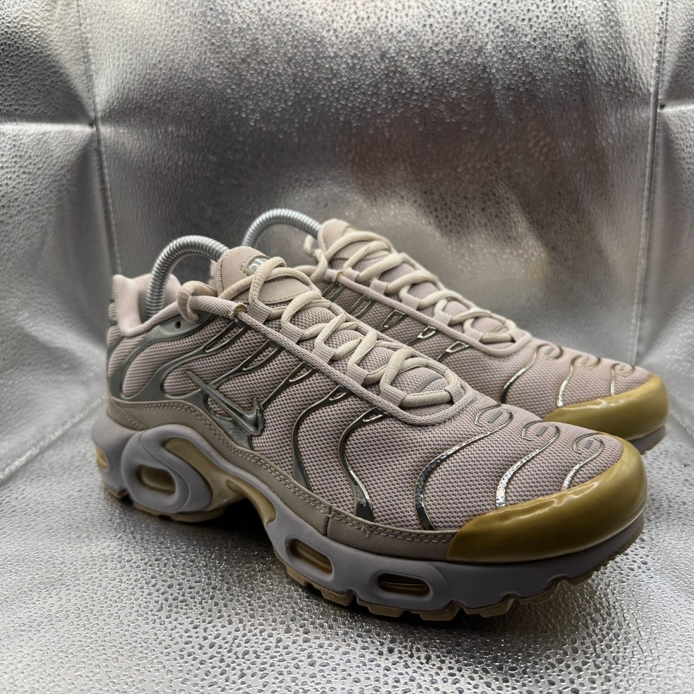 Size 7Y Nike Air Max Plus TN Vachetta Tan Metallic Gold Kids Shoes FZ0977-001