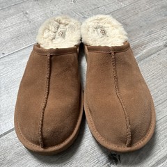 UGG Chestnut Shearling Lined Slides Slippers Kids 6 Women’s 8 Cozy Comfort
