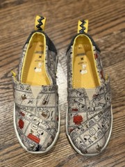 TOMS X Peanuts Snoopy Comics Tan Felt Slip-on Shoes Little Kids‘ Size 10