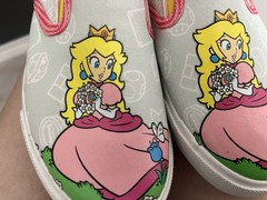 Ground Up Super Mario Princess Peach Gray Pink Slip-On Canvas Kids US 4